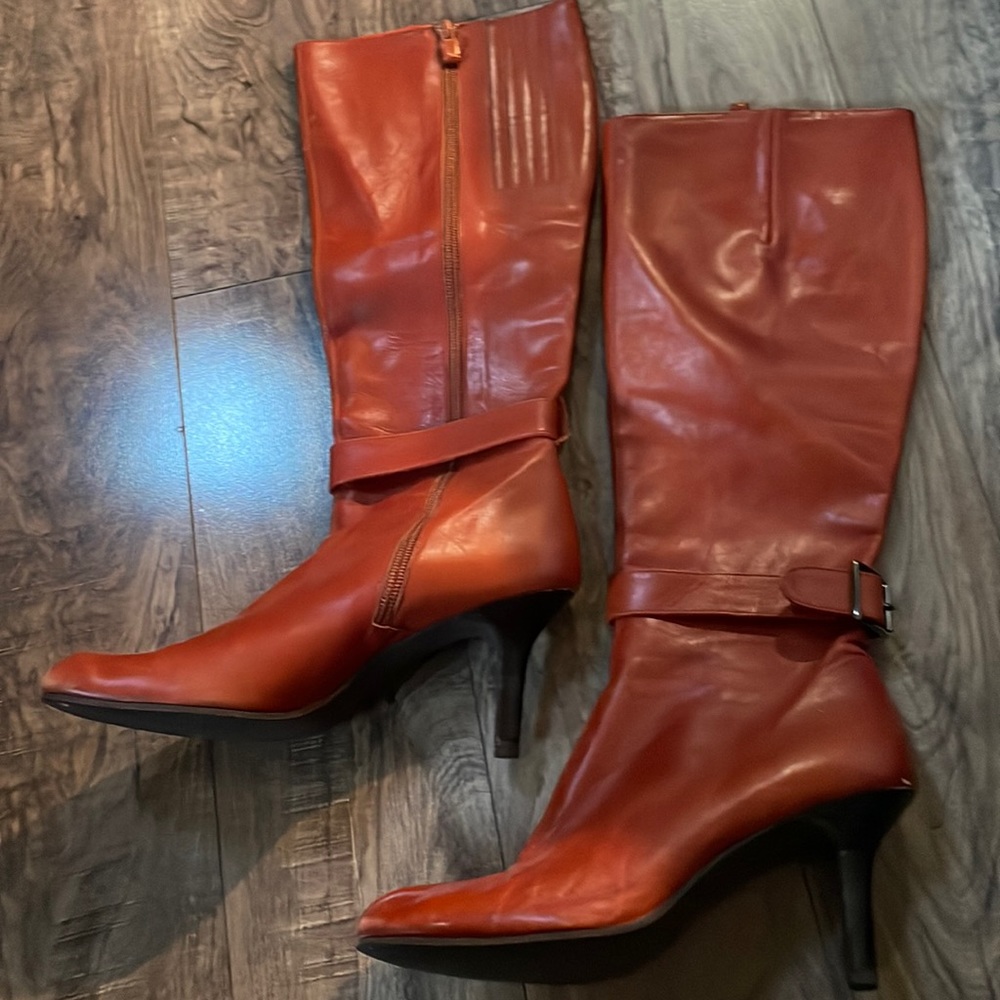 Vintage cognac  DKNY boots